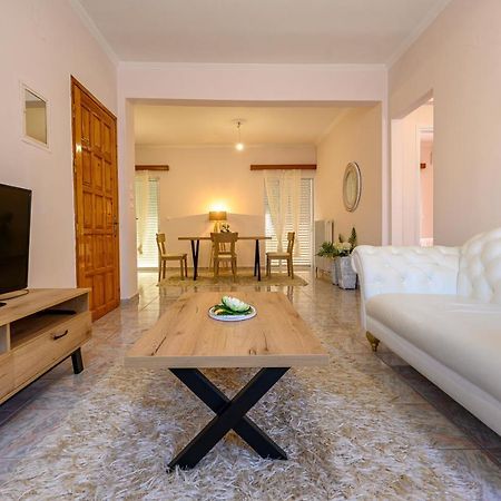 Flower Apartment Preveza Exterior foto